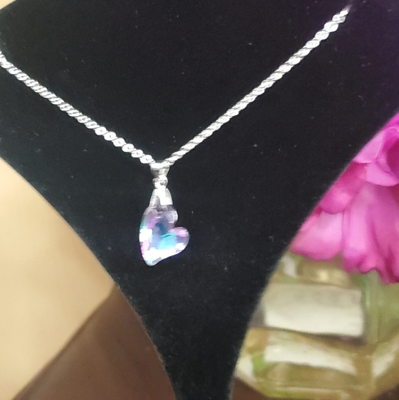 Natural Amethyst Heart Crystal Pendant Healing Quartz Pendant & Necklace - Picture 5 of 10